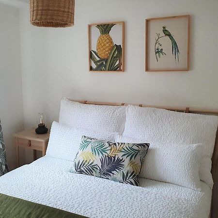 Pb Ferienwohnungen - Fewo 1 - Stilvoll Eingerichtetes Apartment Im Herzen Senftenbergs Buitenkant foto