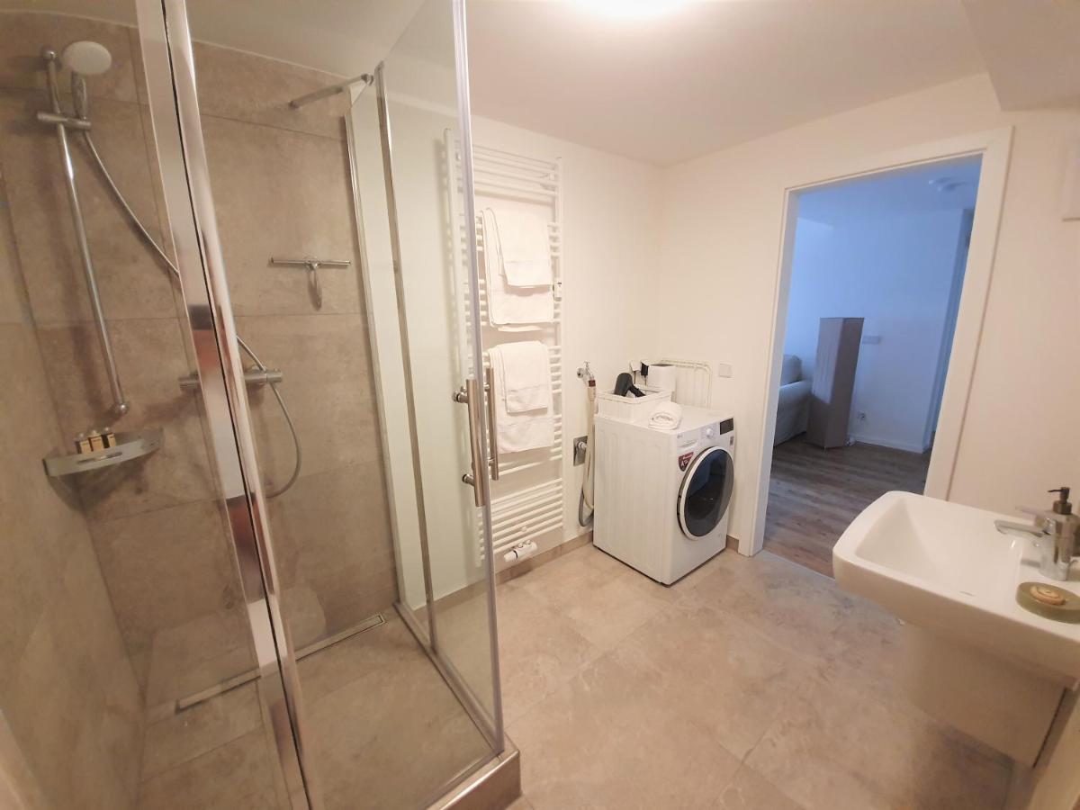 Pb Ferienwohnungen - Fewo 1 - Stilvoll Eingerichtetes Apartment Im Herzen Senftenbergs Buitenkant foto
